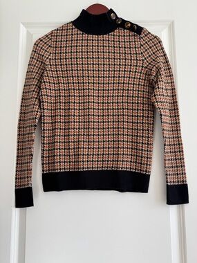 Vintage/Retro Style Turtleneck Sweater with Neck Details for Petite Ladies.